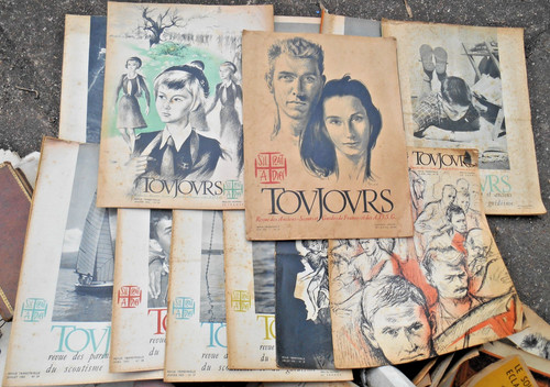 Lot revues scout - lot, 14