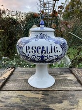 Pot à pharmacie en faïence