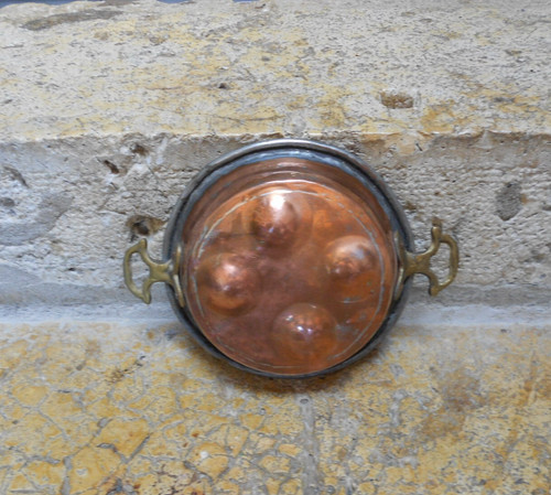 Plat ancien cuivre à - plat, en
