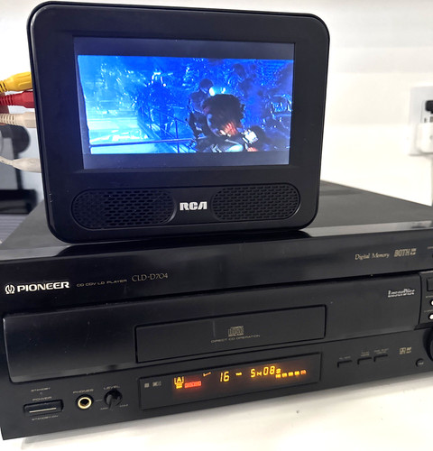 Pioneer cld d704 laserdisc - pioneer, cld-d704