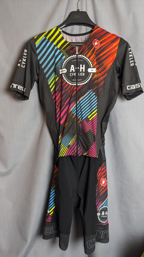 Combinaison triathlon une - de,