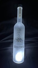 bouteille vide BELVEDERE 70 cl motif château pour déco ou collection