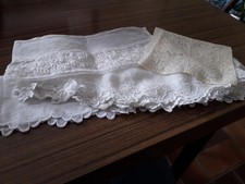 Lot de dentelles anciennes