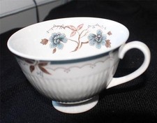 Vintage Royal Doulton Porcelaine Old Colonie Motif TC1005 4 " x 2 1/0.6m À Tasse