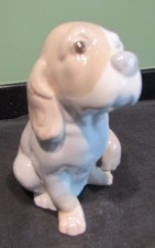 Lovely Porcelain Figure Puppy Dog holding his paw - Valencia, Spain
