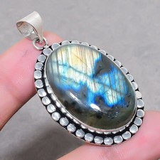 Pendentif bijou fait main