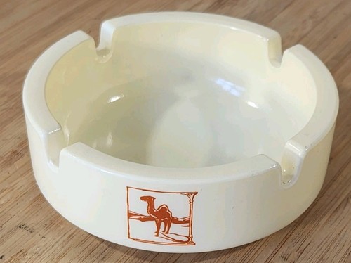 Ancien rare cendrier - ancien, camel