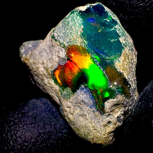 Opal brute naturelle noire - naturelle,