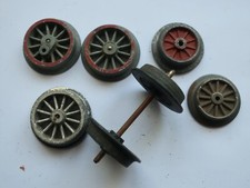Lot  de   7  Roues à Rayons,   pour Trains  - 0.