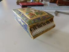 ancien boite à bijou forme