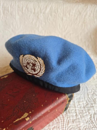 Authentique béret onu en - de, l'onu