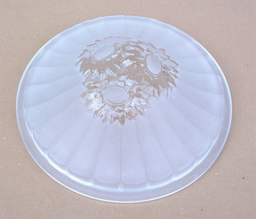 Ancienne vasque verre pressé