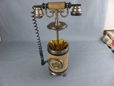 Ancien distributeur - , à