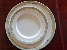 service en porcelaine de limoge  signé Letang Rémy  pour Guy DEGRENNE