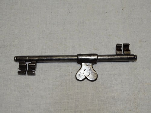 Belle cle papillon - -belle,