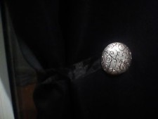 1 lot de deux embrasses a rideaux èmantè style oriental État impeccable