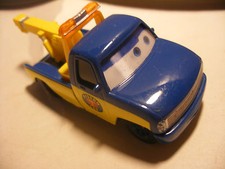 Mattel Disney Pixar Voiture CARS 2 Die Cast Metal 1/55 Piston Cup Race Tow TOM