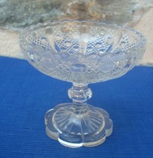 V59 Coupelle sur Pied Baguier