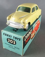 Corgi Toys 203 - Vauxhall Velox Saloon Jaune Pâle Proche Neuf Boite 1/43