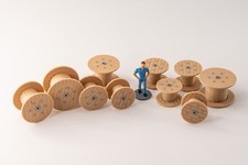 Lot de 10 tourets bois H0 1:87