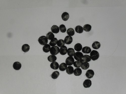 Perles laine cardée - perles,