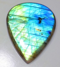 118 Ct 6X42X53 mm pierre