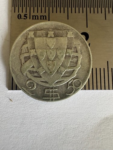 Pièce portugaise escudos - de,