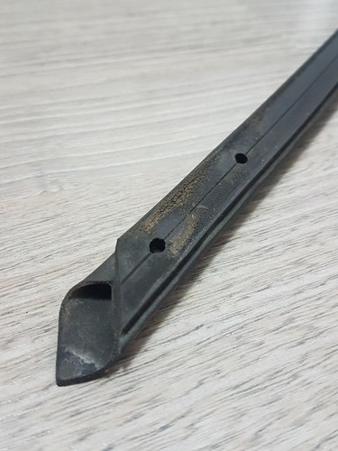 Joint bas porte portière
