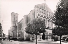 Jarnac eglise st - st, pierre