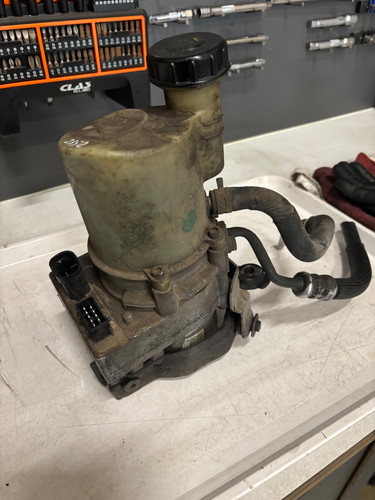 Pompe direction assistée