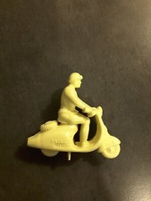 Vespa Scooter Sifflet Jouet Cadeau Lessive Primo