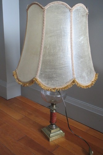 Ancienne lampe pétrole - ancienne, à