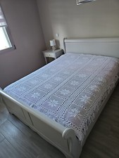 COUVRE LIT AU CROCHET