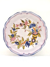 Assiette chantourné en