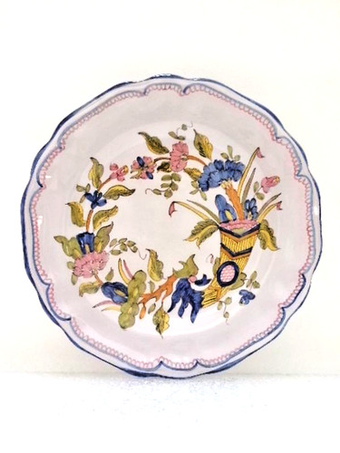 Assiette chantourné - , en