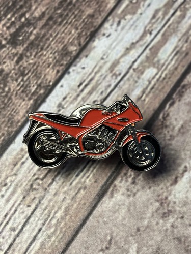 Pin yamaha 600 - pin’s,