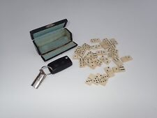 ANCIEN JEU DE DOMINOS  miniature PIONS DIMENSIONS 28X13X5 MM