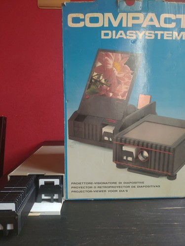 Projecteur diapositive - projecteur,