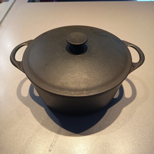 Ancienne cocotte fonte - ancienne,
