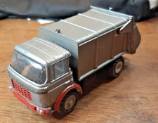 Jouet Ancien Miniature JRD 131 Cabine Berliet Relaxe Made in France