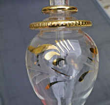 Ancienne petite fiole pour parfum en verre fin décoré avec applicateur