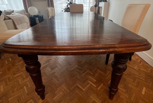 Grande table salle - table,