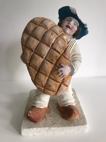 Rare charles homualk statue - rare,