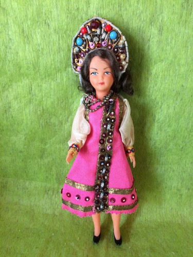 Poupee folklorique ancienne