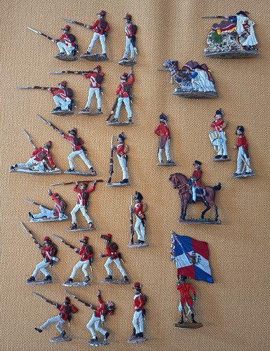 Figurines plates étain - figurines,