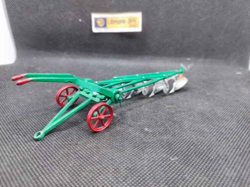 Four furrow plough - four,