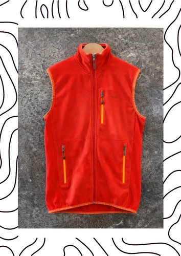 Polaire rouge sans manches