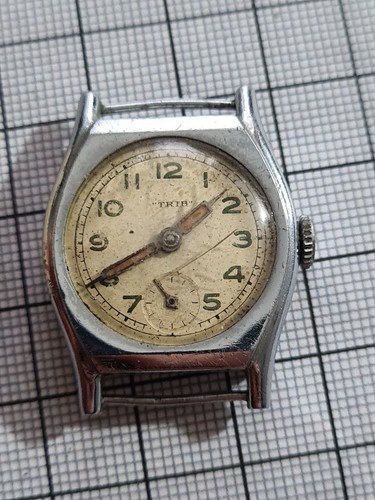 Montre ancienne art - ,