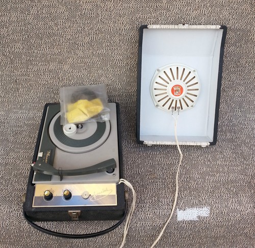 Ancien tourne disque - , monarch