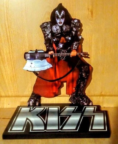 Kiss gene simmons figurine - -,